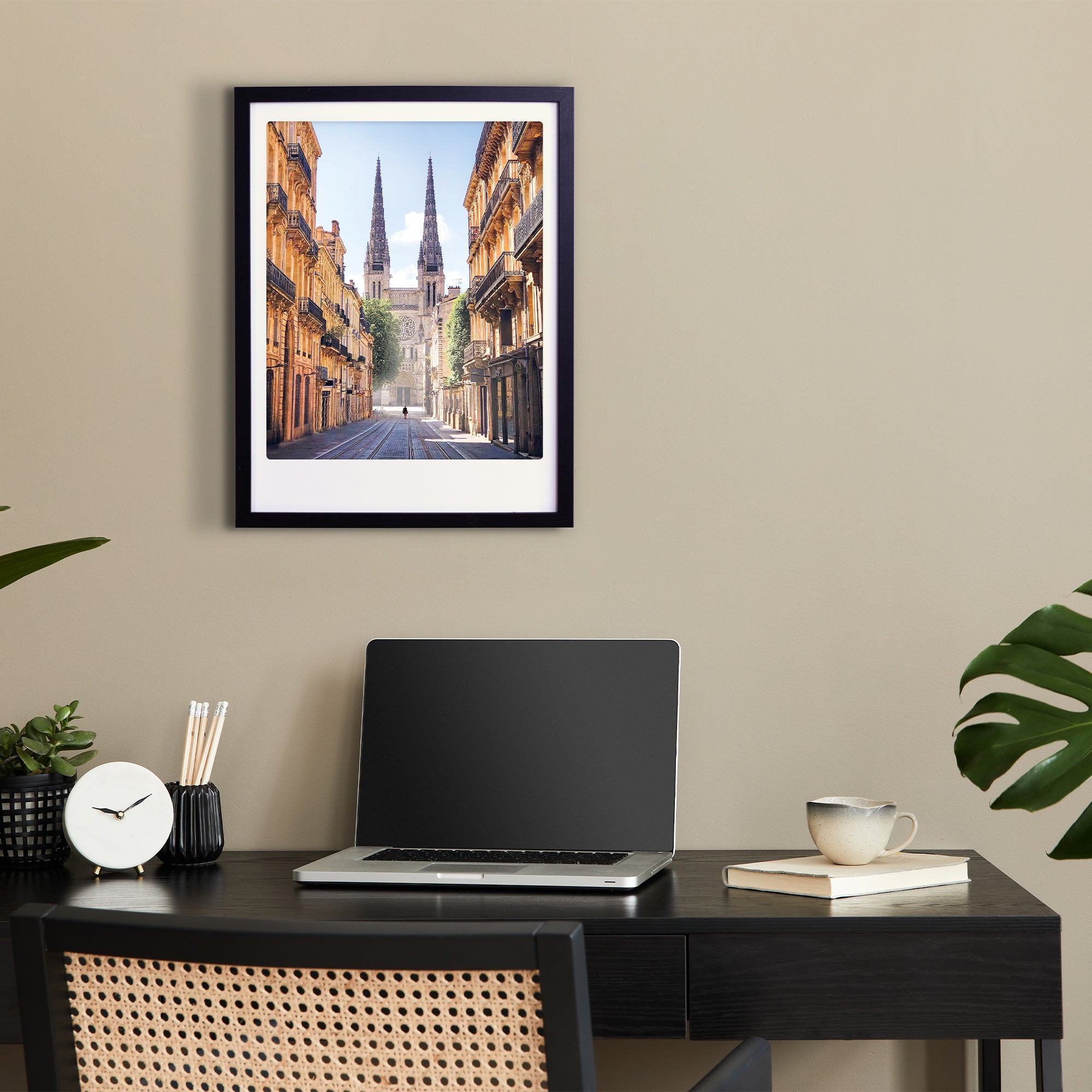 pickmotion-art-poster-an-early-morning-in-bordeaux-st-dte-wandbild-mit-echtglas- image 2