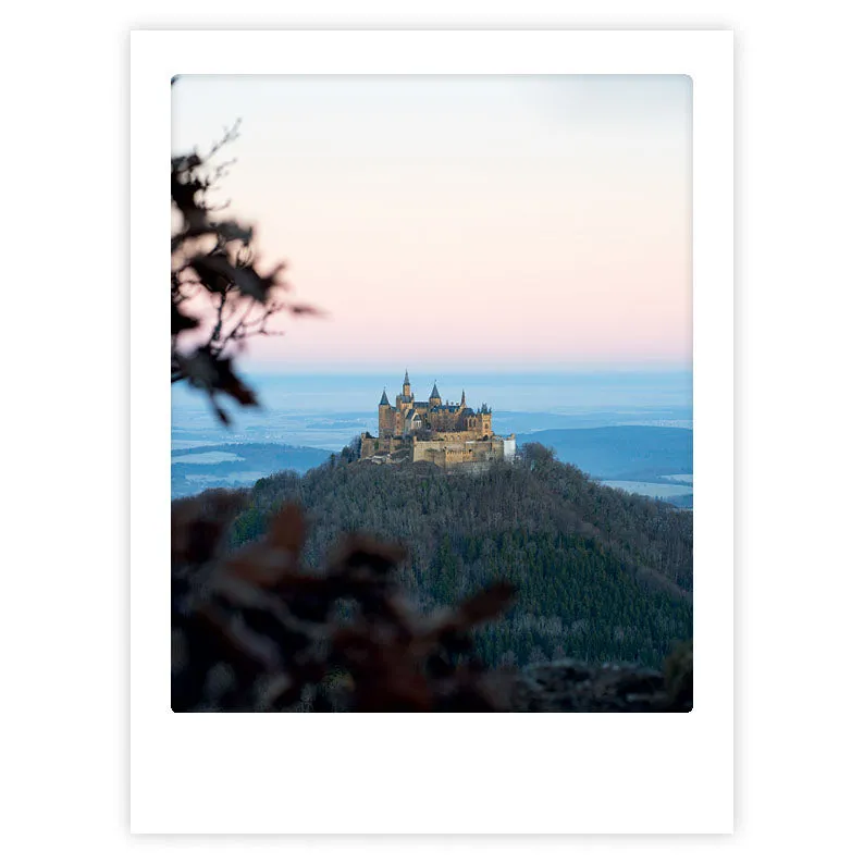 pickmotion-castle-in-the-sky-art-poster-mit-echtglas-rahmen image 1
