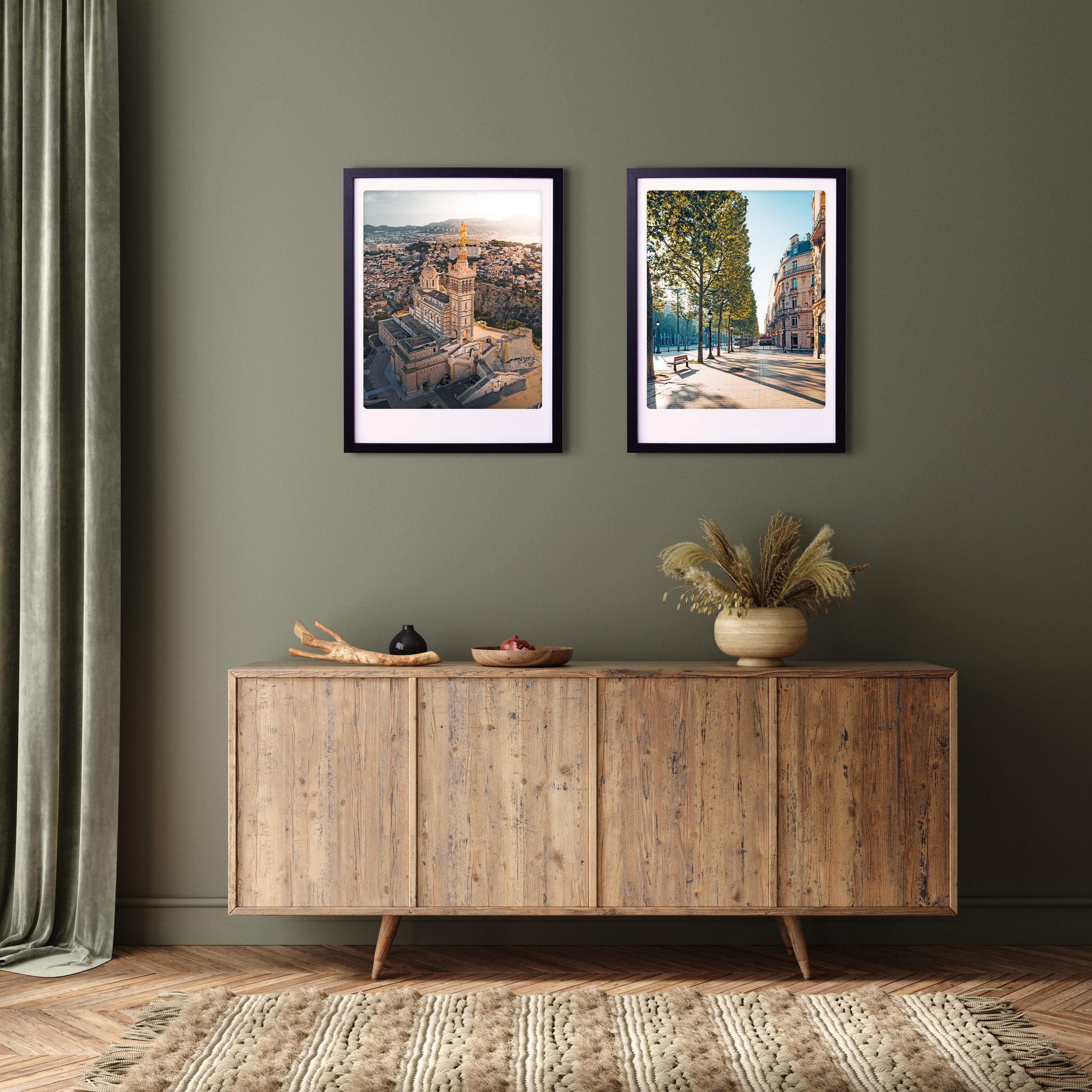 pickmotion-art-poster-marseille-from-above-mit-echtglas-rahmen image 2