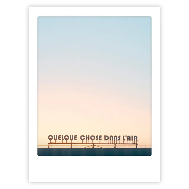 pickmotion-art-poster-quelque-chose-dans-lair-mit-echtglas-rahmen image 1