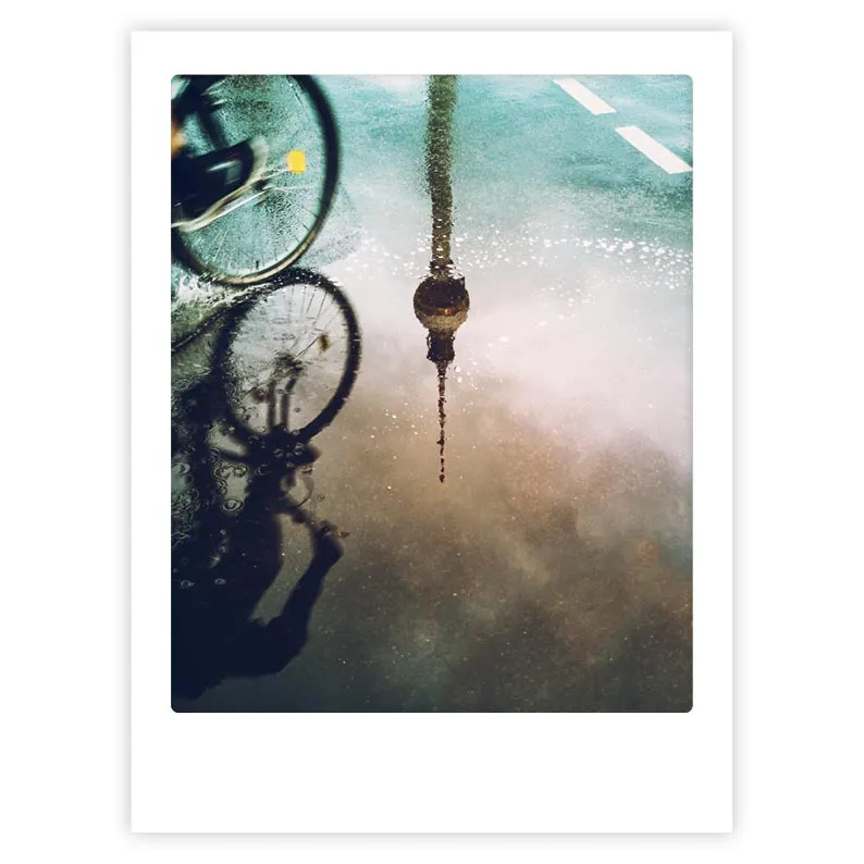 pickmotion-different-view-art-poster-mit-echtglas-rahmen image 1
