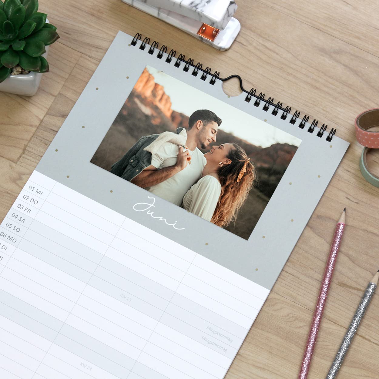 gr-tz-verlag-paarplaner-f-r-zwei-wandkalender-3-spalten-mit-fotofl-che-zum-einkl image 3