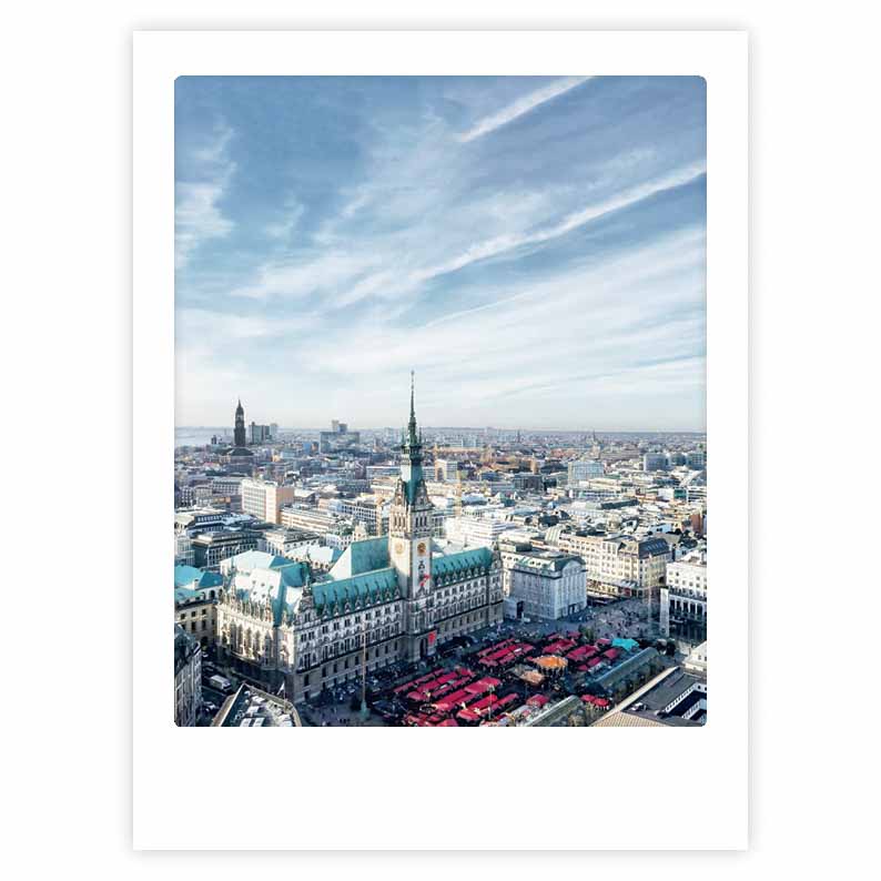 pickmotion-himmel-uber-hamburg-art-poster-mit-echtglas-rahmen image 1