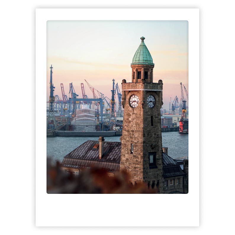 pickmotion-harbor-sunset-art-poster-mit-echtglas-rahmen image 1
