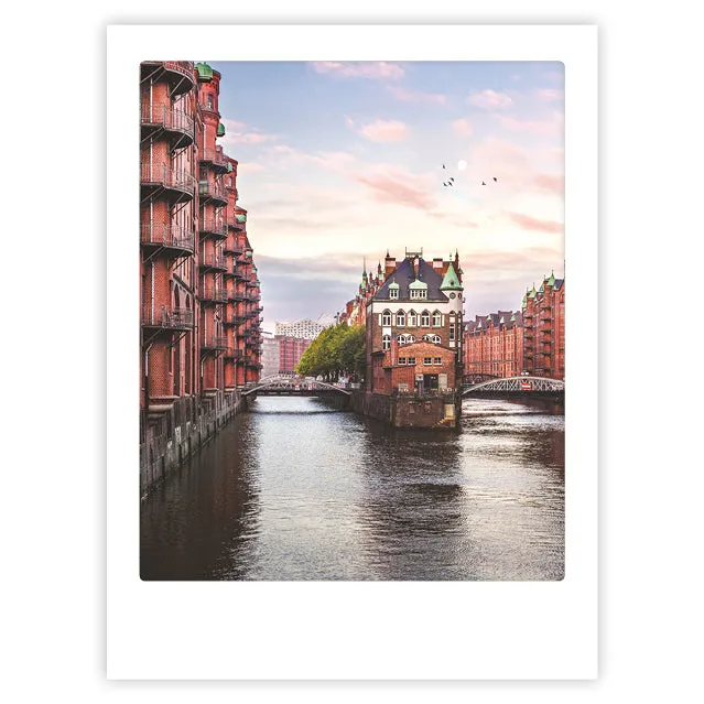 pickmotion-hamburg-canal-art-poster image 1