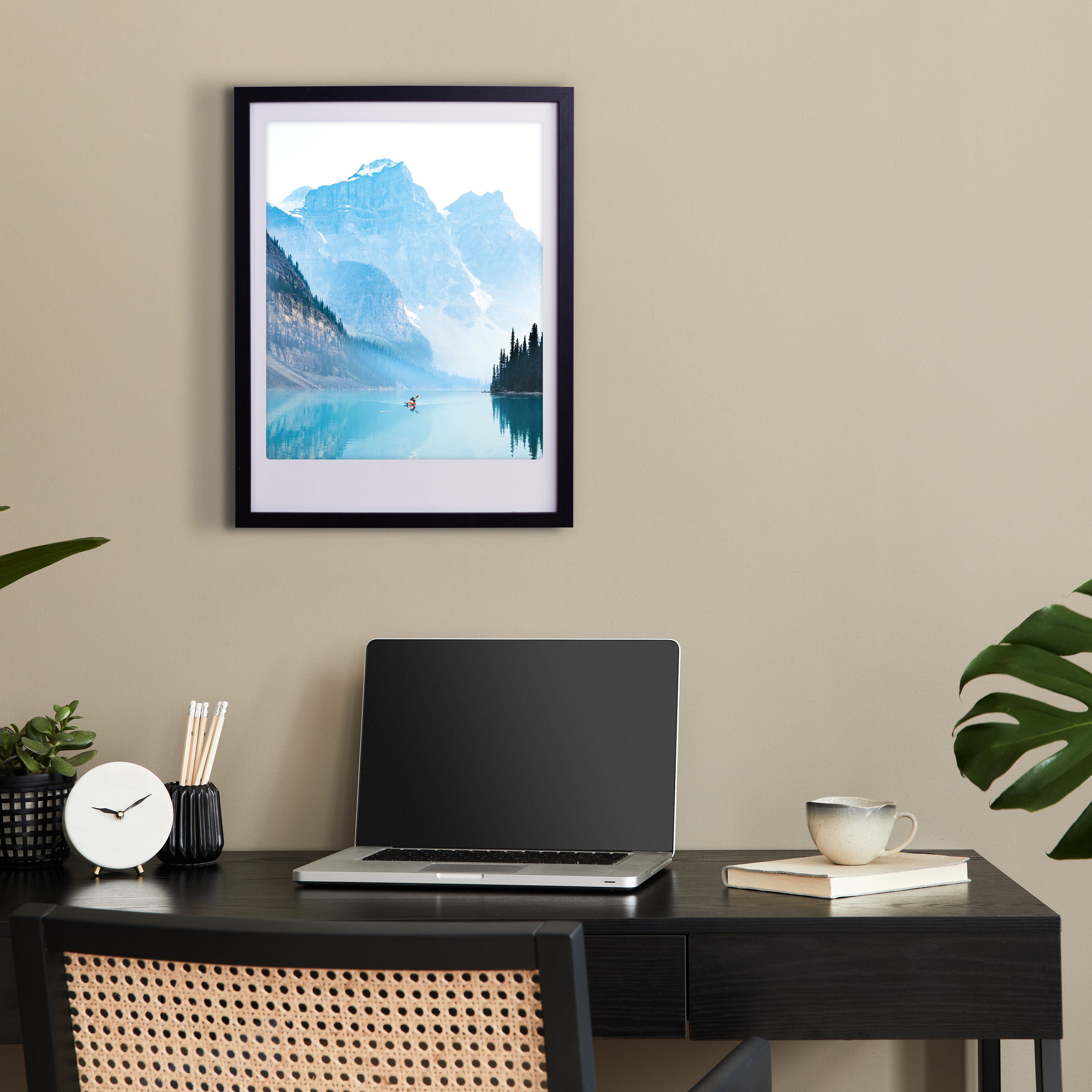 pickmotion-art-poster-blue-lake-adventures-mit-echtglas-rahmen image 2