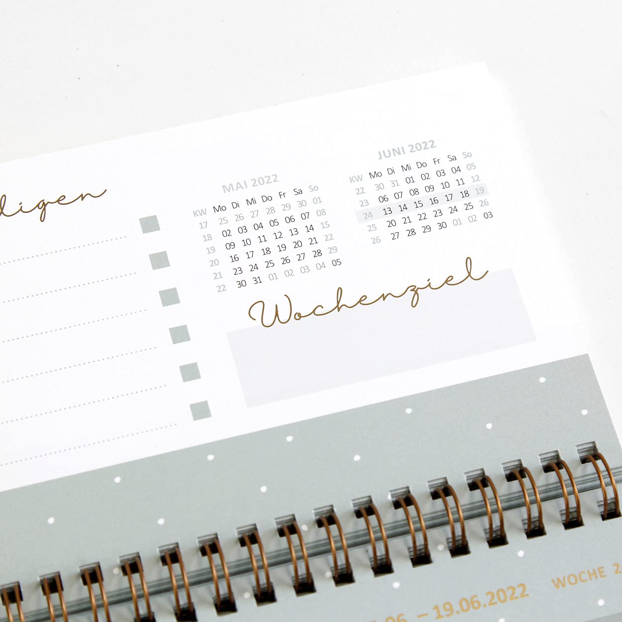 gr-tz-verlag-wochenplaner-tischkalender-quer-bl-tter-mit-goldfolie image 6