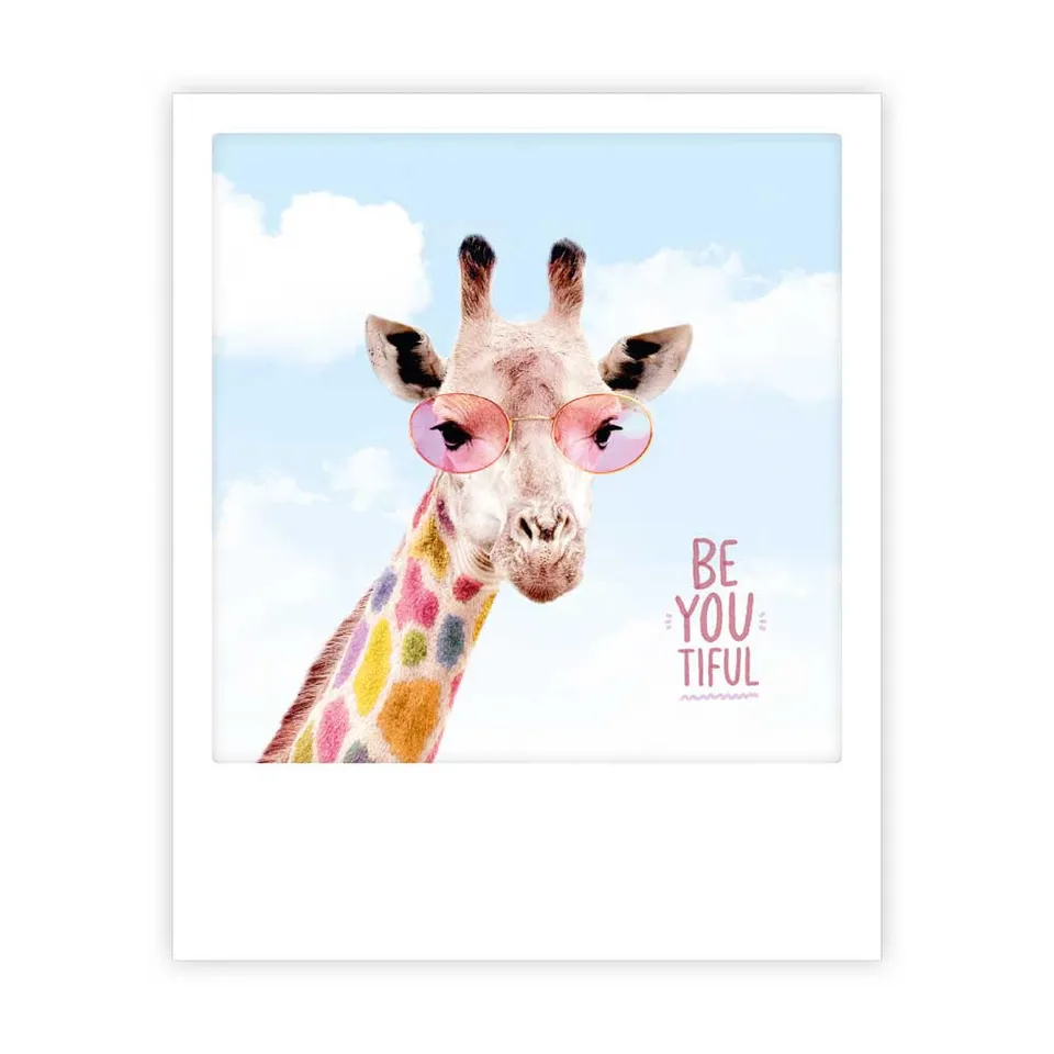 pickmotion-be-you-tiful-giraffe-postkarte-im-sofortbild-stil image 1