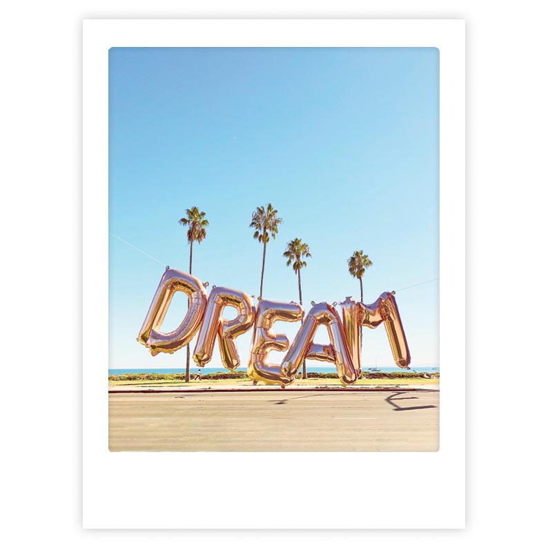 pickmotion-art-poster-dream-big-mit-echtglas-rahmen image 1