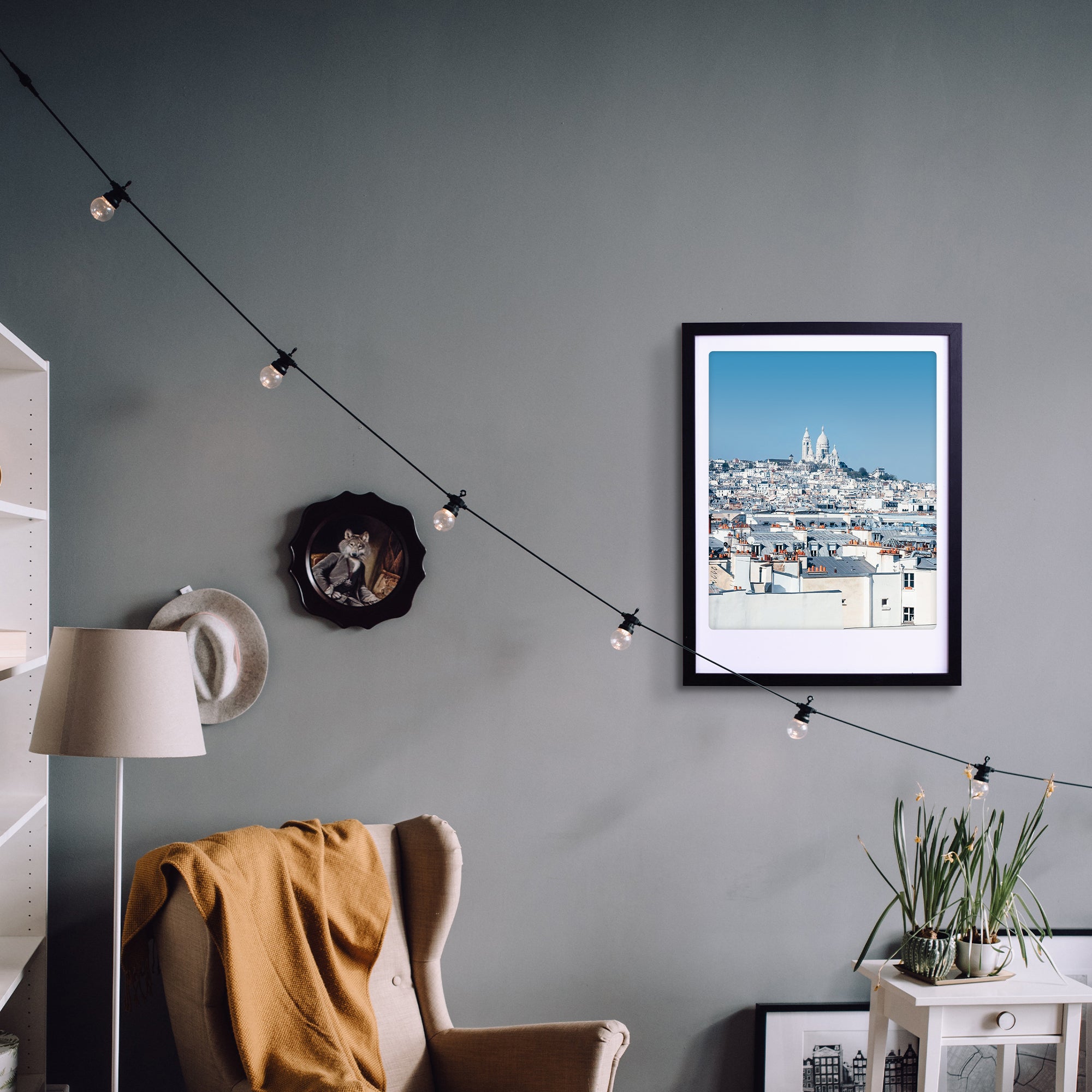 pickmotion-the-woman-in-white-art-poster-mit-echtglas-rahmen image 2