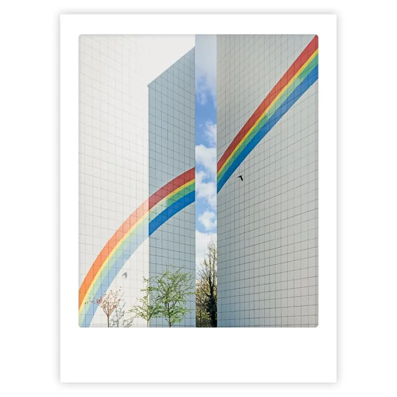 pickmotion-rainbow-tower-art-poster-mit-echtglas-rahmen image 1