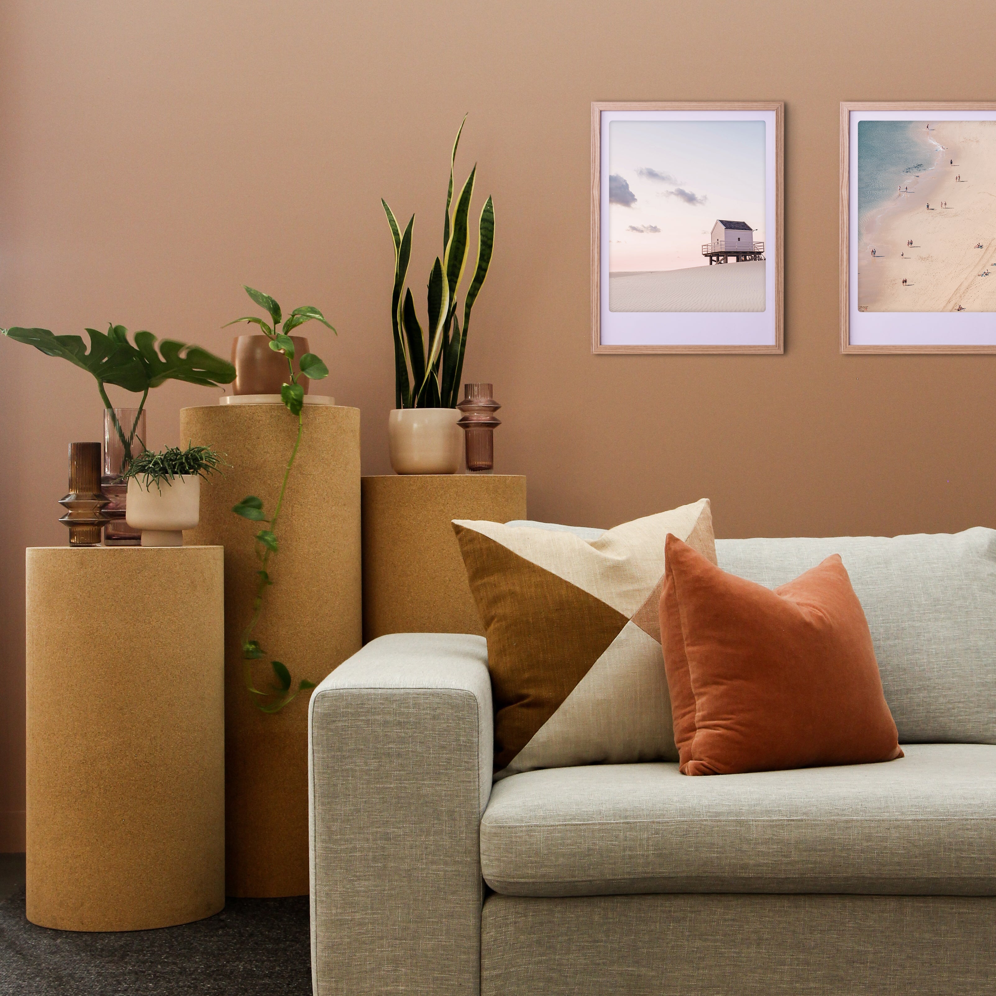pickmotion-the-house-by-the-ocean-art-poster-mit-echtglas-rahmen image 2