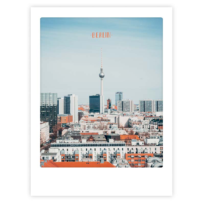 pickmotion-pale-city-art-poster-mit-echtglas-rahmen image 1