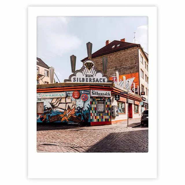 pickmotion-city-corner-art-poster-mit-echtglas-rahmen image 1