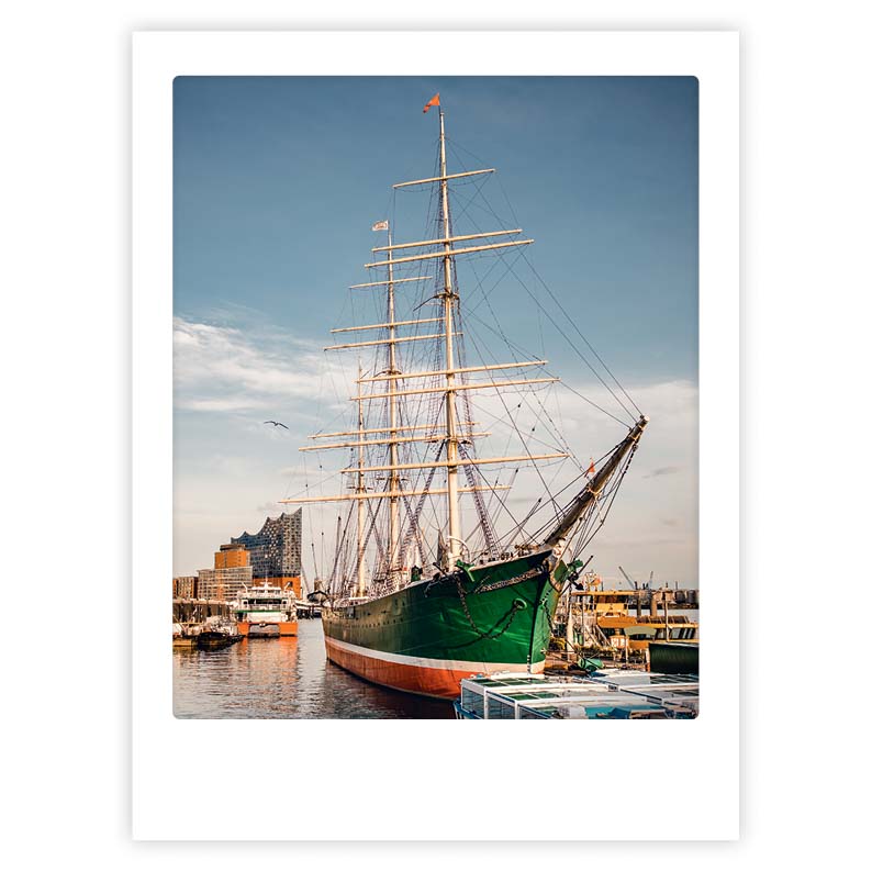 pickmotion-hamburg-harbor-art-poster-mit-echtglas-rahmen image 1