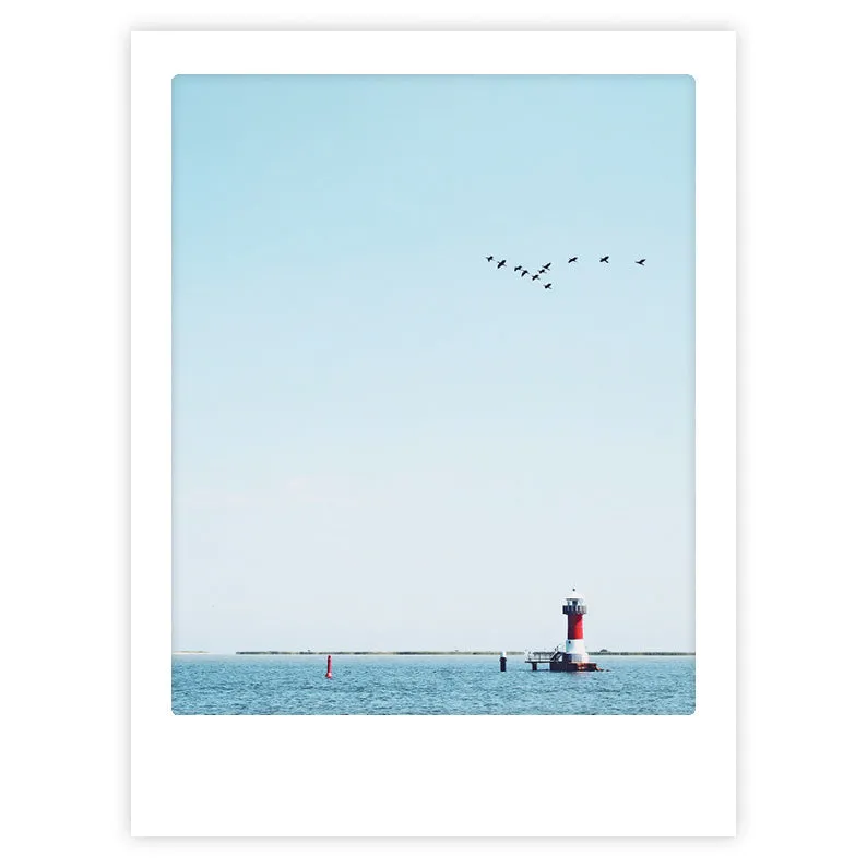 pickmotion-flying-home-art-poster-mit-echtglas-rahmen image 1