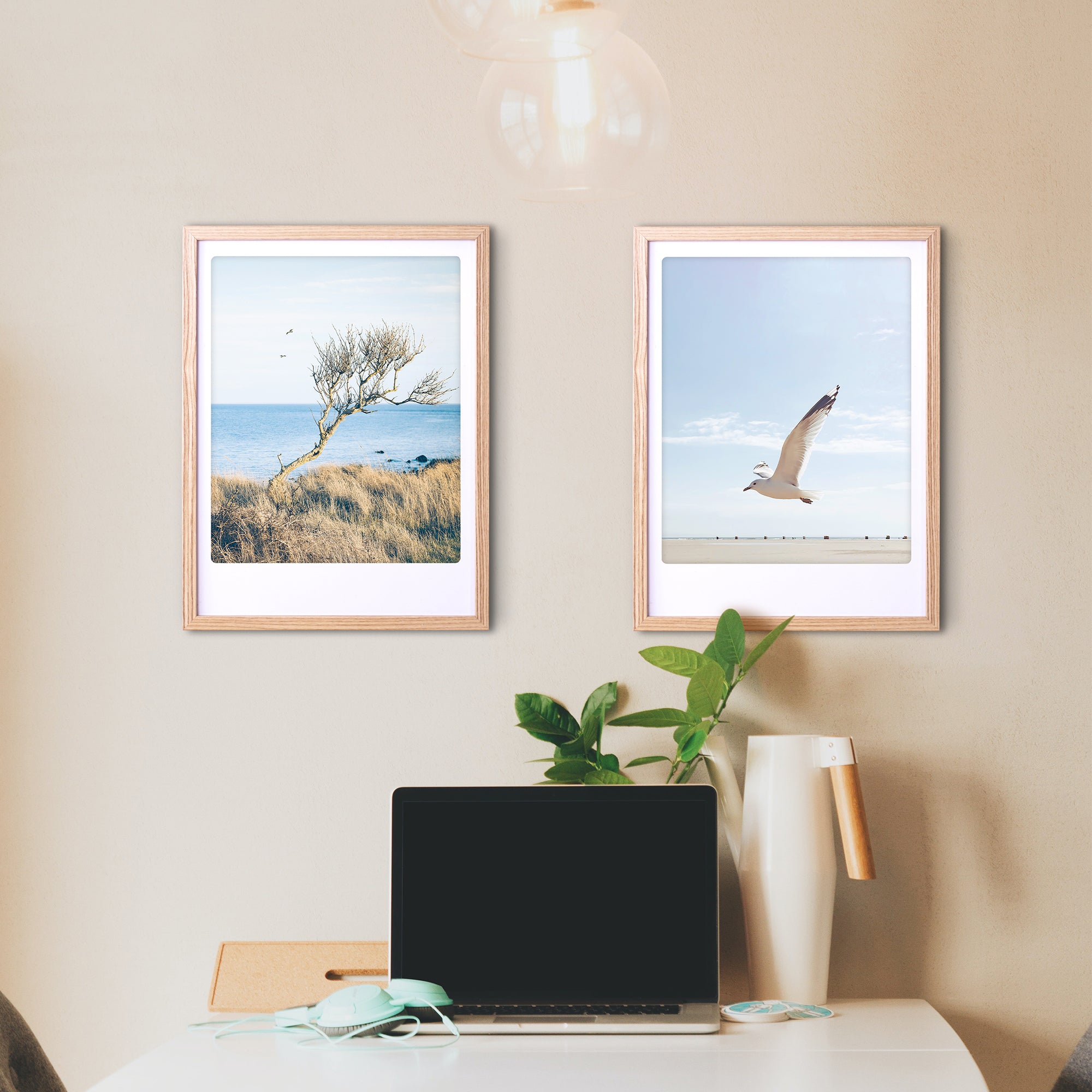 pickmotion-art-poster-fly-away-with-me-mit-echtglas-rahmen image 2